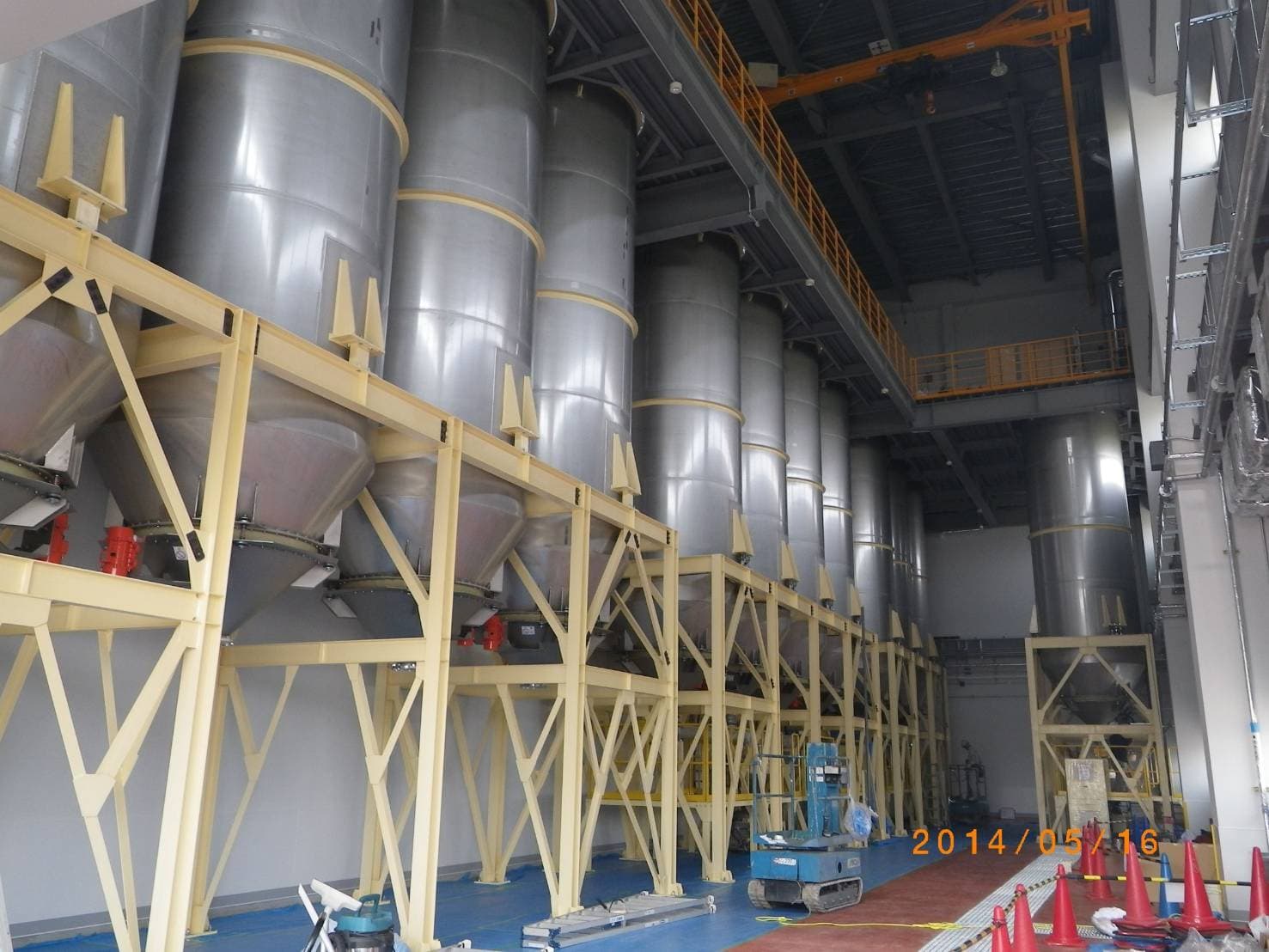 ステンレス・鋼材製缶加工 - エヌ'S機械株式会社のステンレス・鋼材製缶加工サービス